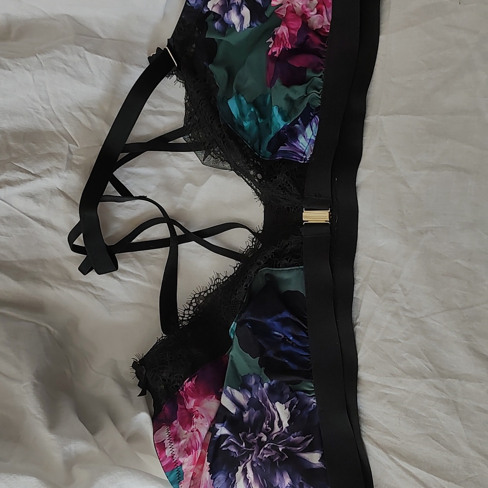 Cacique Floral and Lace Front Closure Bralette 46C